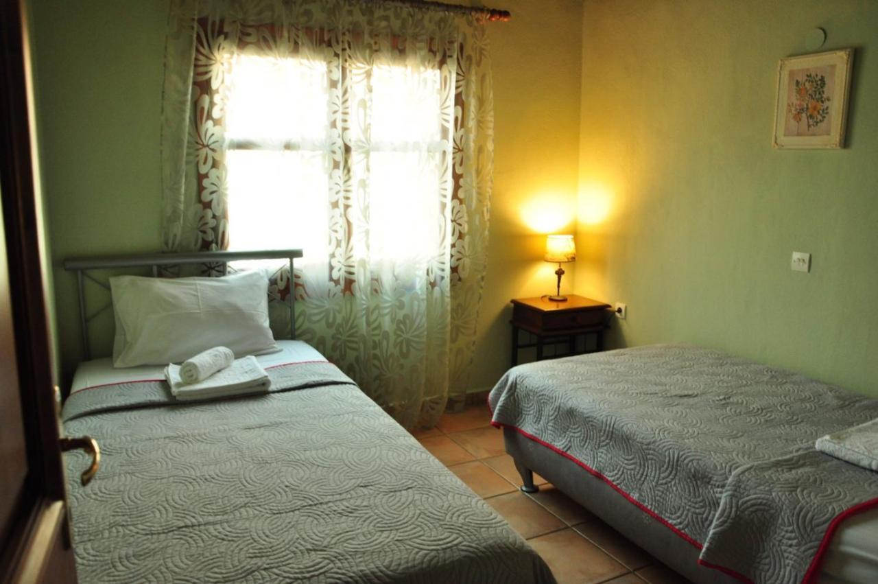 Mani Villas Skala Sotiros Buitenkant foto
