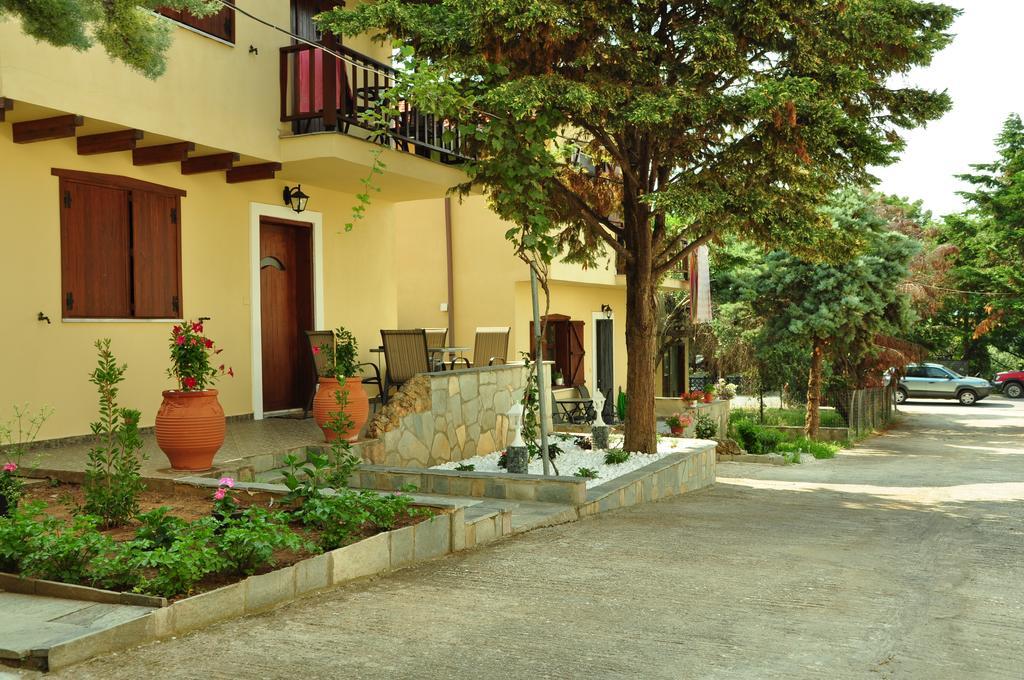 Mani Villas Skala Sotiros Buitenkant foto